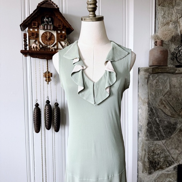 1970s Radley London Sage Green Drop Waist Vintage Designer Dress - Picture 2 of 10